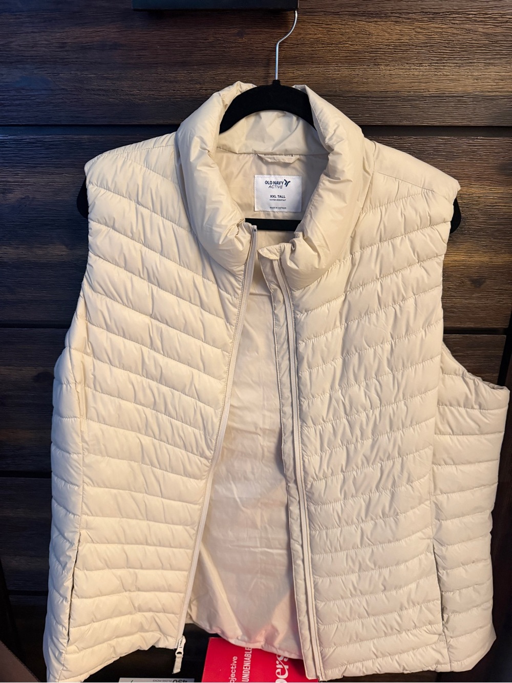 Old Navy Cream Quilted Puffer Vest - Sleeveless Packable Style